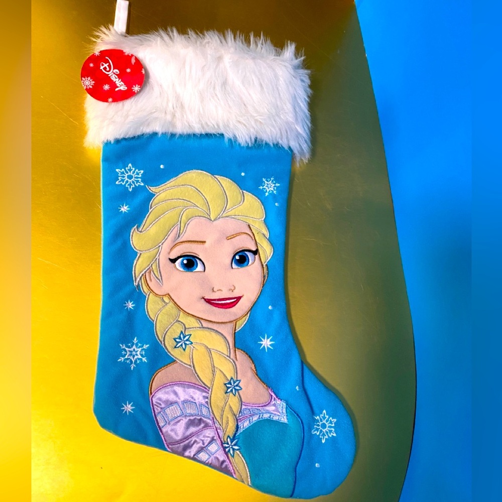DISNEY FROZEN NWT PRINCESS ELSA EMBROIDERED CHRISTMAS STOCKING WITH FAUX FUR 17”